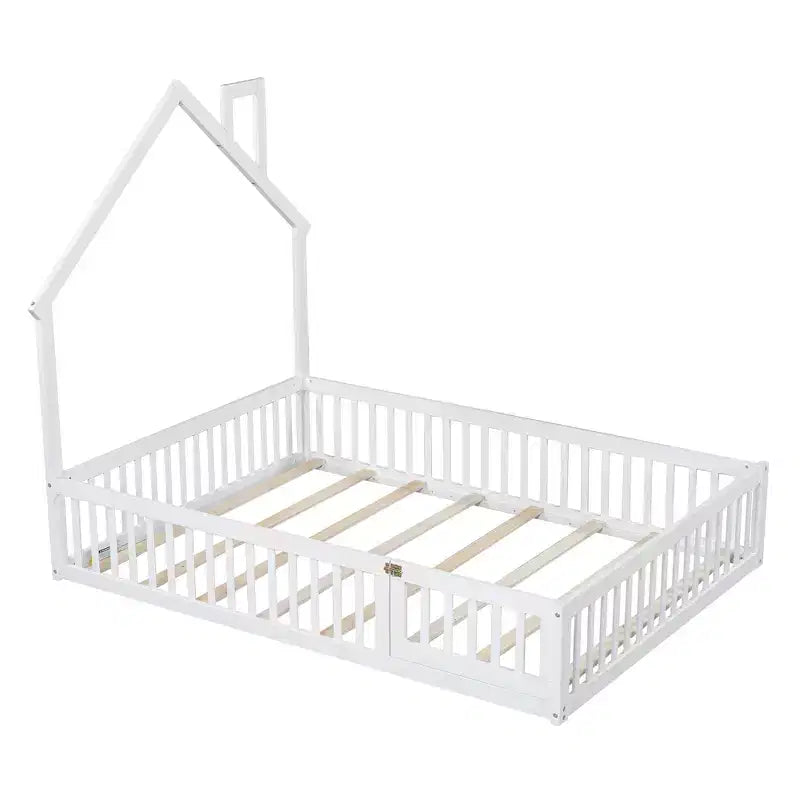 Letto a piattaforma a casetta a grandezza naturale con spondina, in legno massello di pino, per cameretta bambini