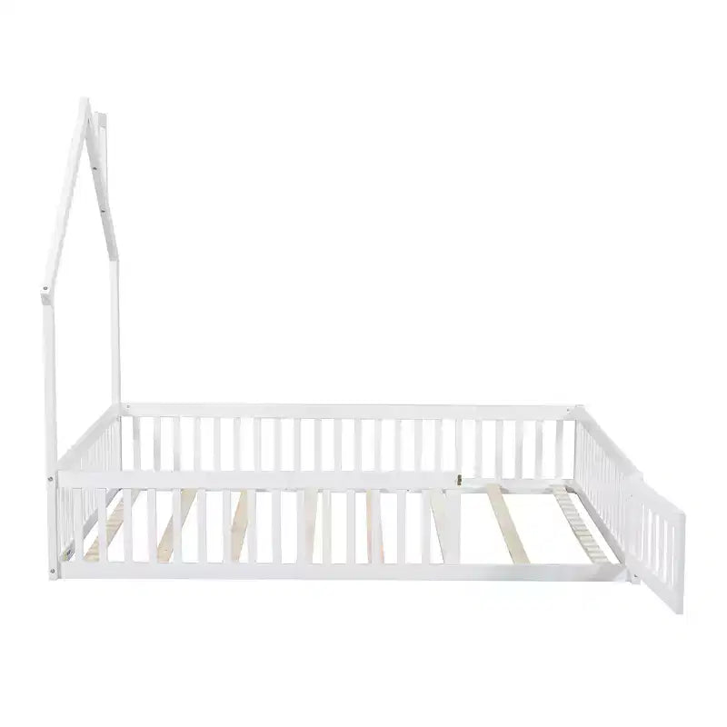 Letto a piattaforma a casetta a grandezza naturale con spondina, in legno massello di pino, per cameretta bambini