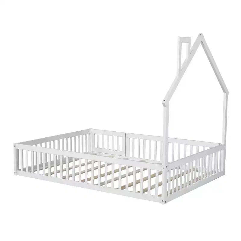 Letto a piattaforma a casetta a grandezza naturale con spondina, in legno massello di pino, per cameretta bambini