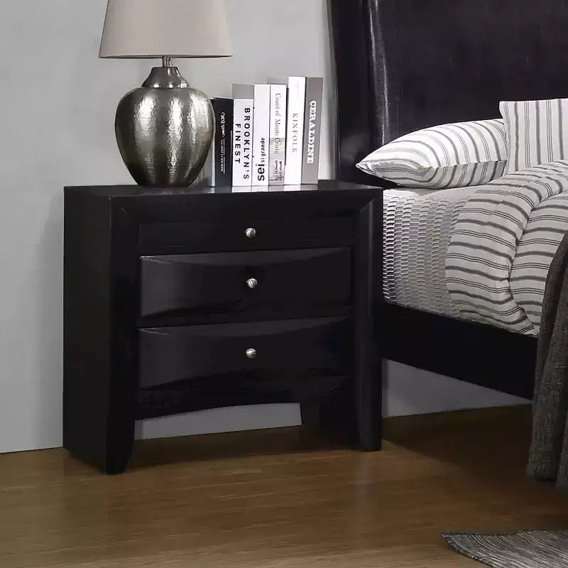 Comodino a 2 cassetti nero, legno tropicale, pomelli cromati spazzolati