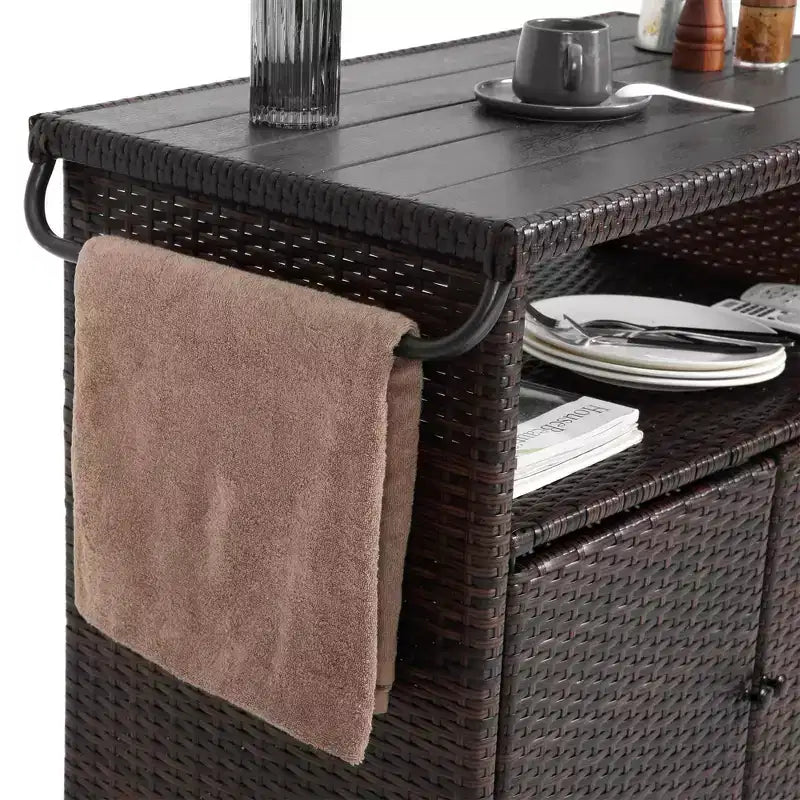 Carrello bar da esterno in vimini con ripiano in vetro, mobile, nero e marrone, 89 cm