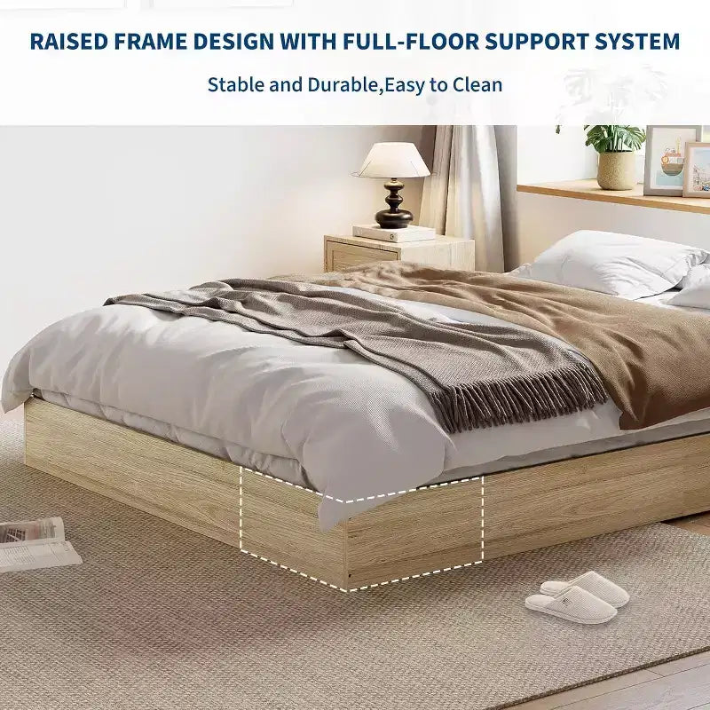 Struttura letto a piattaforma matrimoniale, doghe in legno e metallo, design minimalista, senza rete a molle