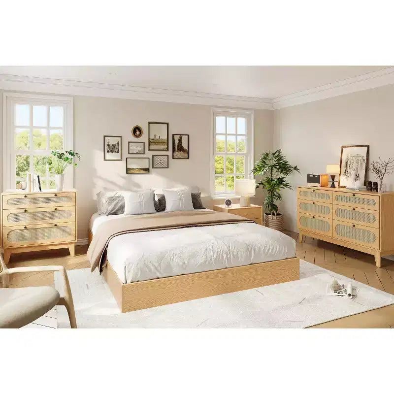 Struttura letto a piattaforma matrimoniale, doghe in legno e metallo, design minimalista, senza rete a molle
