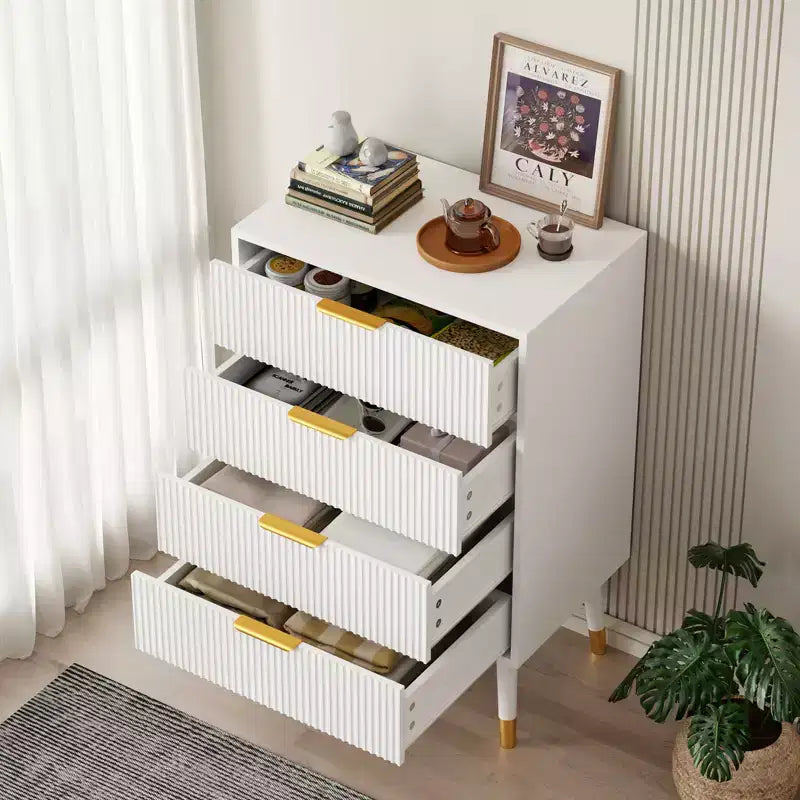4 Cassetti Contenitori, Cassettiera a scanalature con Gambe e Maniglie Dorate, Comodino per Camera da Letto, Soggiorno,