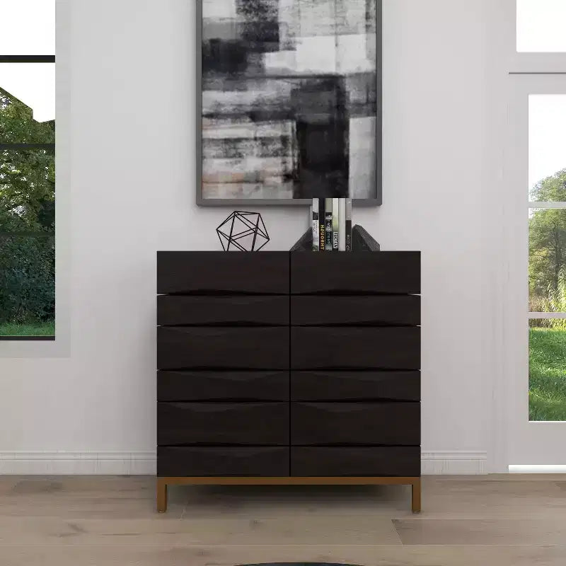 Credenza Laterale Moderna Intagliata a Faccette in Legno, 2 Ante, Marrone e Oro, 45 kg