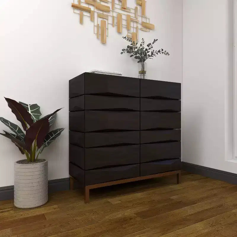 Credenza Laterale Moderna Intagliata a Faccette in Legno, 2 Ante, Marrone e Oro, 45 kg