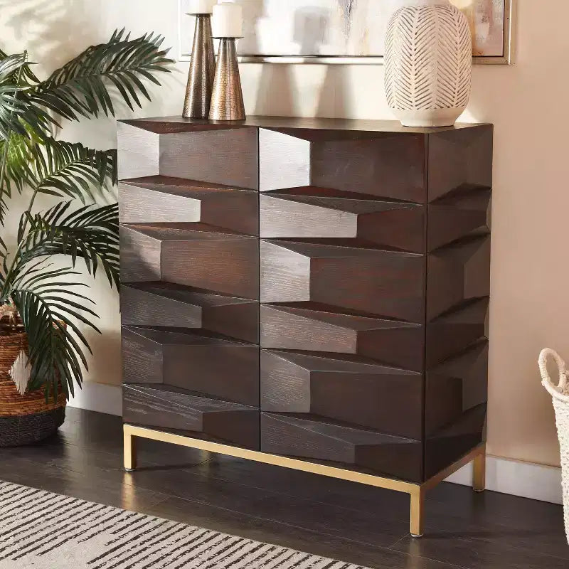 Credenza Laterale Moderna Intagliata a Faccette in Legno, 2 Ante, Marrone e Oro, 45 kg
