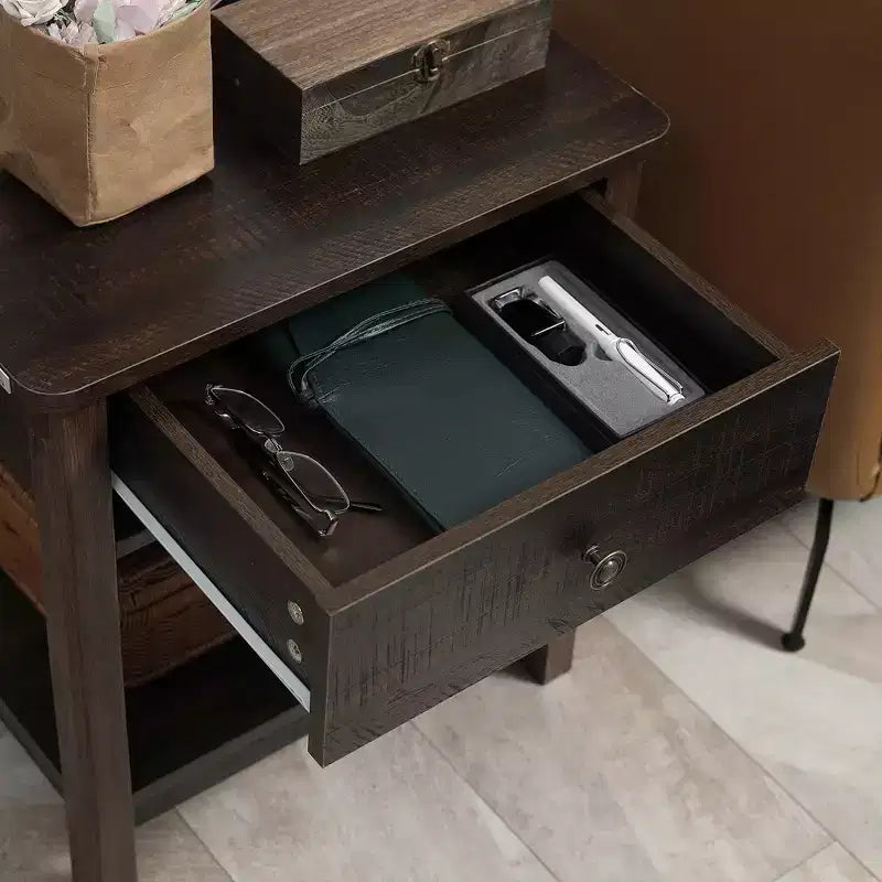 Tavolino da Divano con Cassetto e Ripiano Inferiore, MDF, Marrone, Capacità 40 kg, Stile Rustico