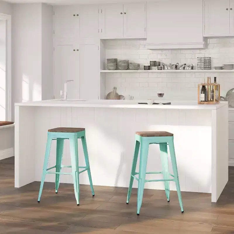 Sgabello da pranzo senza schienale in metallo con seduta in legno, altezza bancone 76 cm, 227 kg, per interni