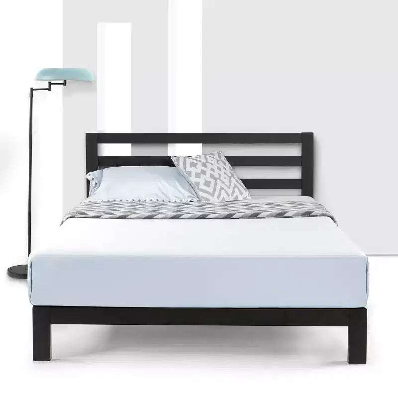 Letto matrimoniale in metallo classico con testiera, nero, una piazza e mezza, 25 cm di spazio dal pavimento, nessun attrezzo richiesto